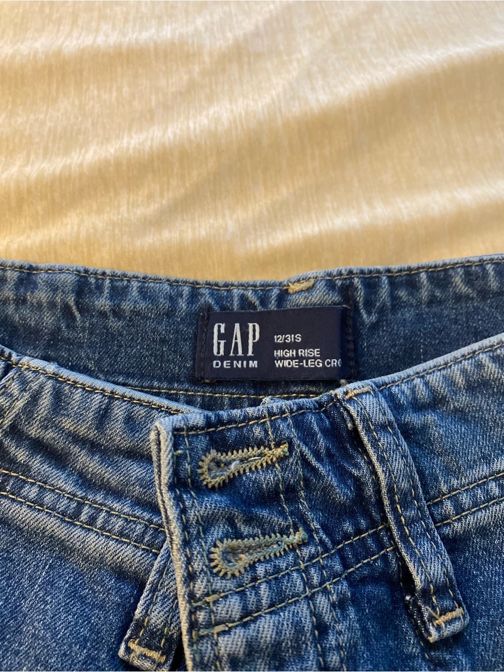 GAP High-Rise Wide-Leg Denim Jeans in Medium Blue size 12/31 short